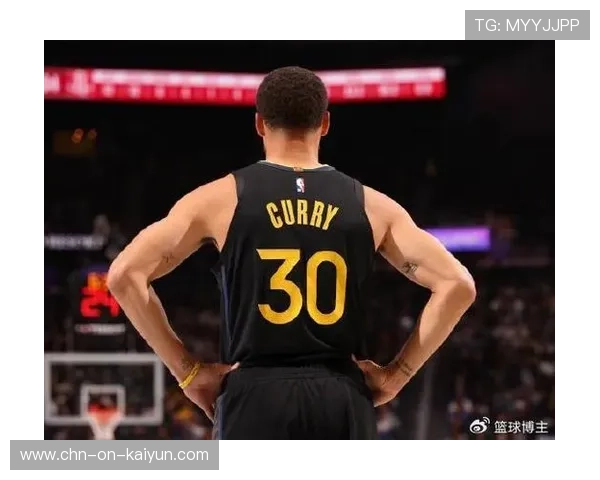 库里右腿股四头肌挫伤，勇士主帅确认将接受MRI检查